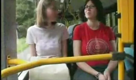 Brunet lesbianas lamer y masturbarse videos de pormo con juguetes