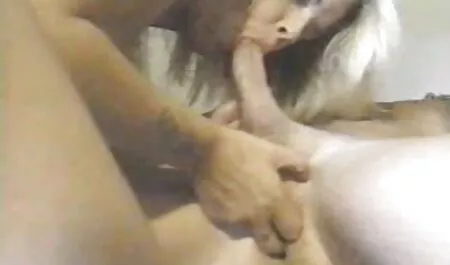 Flexible gimnasta Ariella con tetas descargar videos porno en español naturales