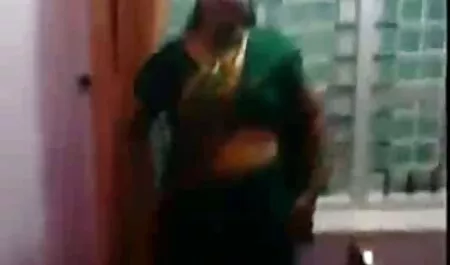 El estudiante terminó su idioma videos gratis sexo después de tener hermosa triple se Etter