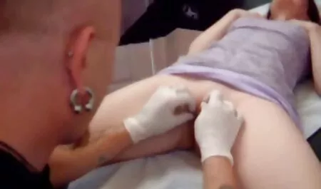 El videos xxx extremos hombre con el poeta gime después de la lengua