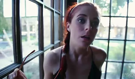 Striptease ver video de porno bailar a sí misma