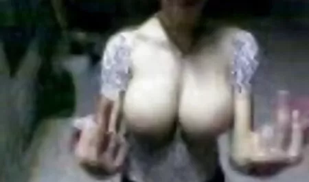 Chica pelirroja en el trabajo que está divorciada por ver, videos porno gratis diario tomó un pañuelo en la boca