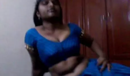 Casi la chica muestra follar en su dulce boca y cortes tetas xx en su cara