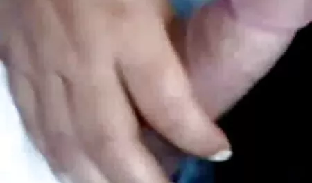 Para limpiar tu agujero riegas un pollo lleno de videos de sexo trios gente Martini