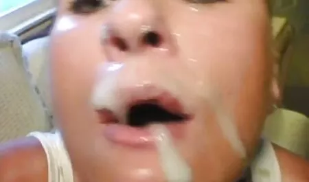 Laura Anal ver en su primera muestra porno porn incesto