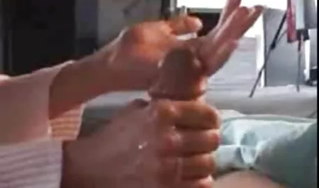 Lina llegó a casa antes de que los campesinos videosdeinsesto tenían un montón de pato ellos mismos, y estaban muy felices