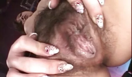 Asiático pono duro dio la busy chica la masaje