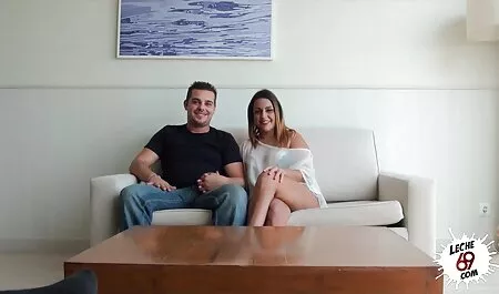 La chica se vio obligada a follar el mejor porno hd en el director
