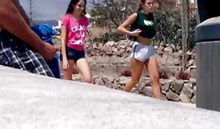 La niñera fue arrastrado por dos años y se alimenta videos xxx de travestis de esperma caliente