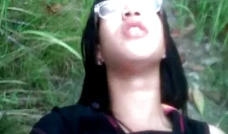 El videos xxx para descargar gratis niño estaba atado mientras duerme con su madre