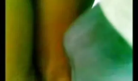 Dos cosas calientes videos cachondas me lavo el coche deportivo desnudo y follar