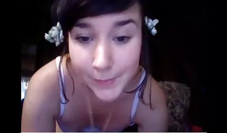 Lo que le da a la chica en el sexo video gratis culo un buen moño y la excita