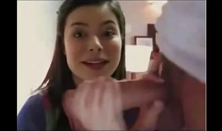 La videos pornos en español gratis chica que lubrica su magia con aceite